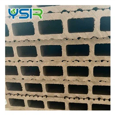 Tradisyonèl twou kare WPC tabliye